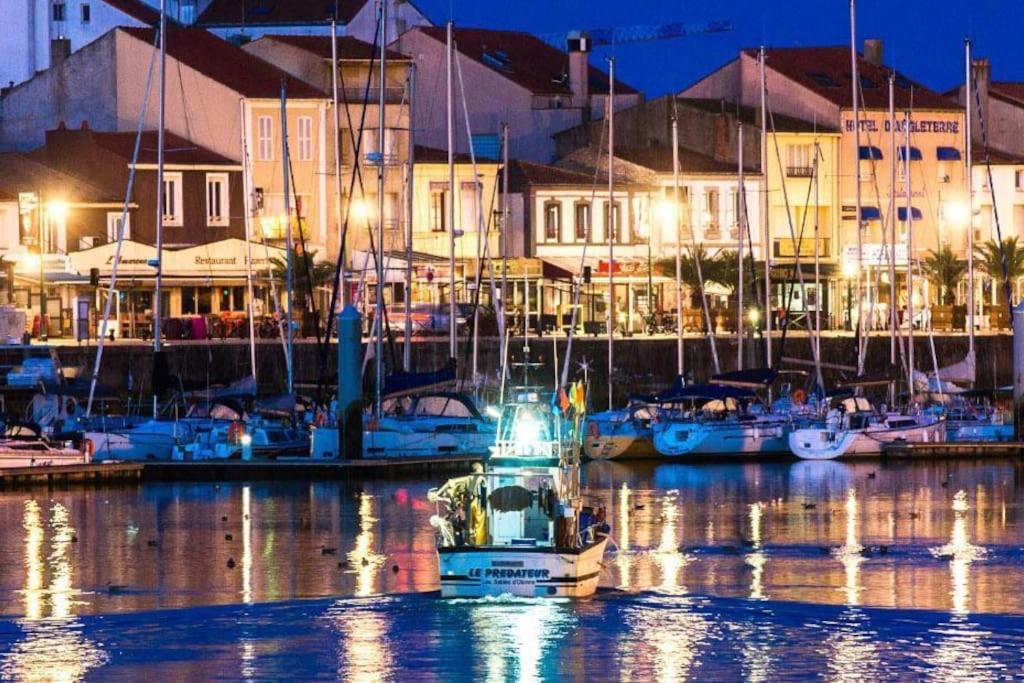 Maison Proche Plages, Port Et Tous Commerces レ・サ​​ーブル・ドロンヌ エクステリア 写真